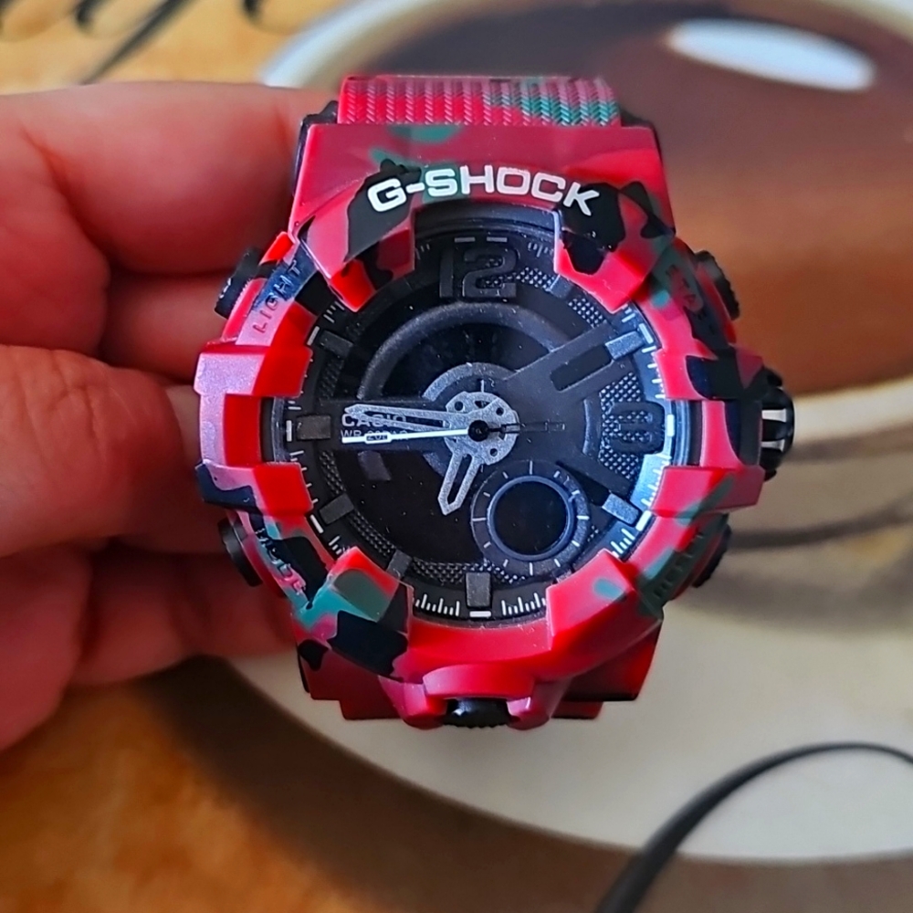 Casio g-shock wb 20bar red army